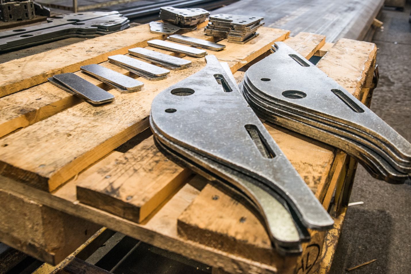 Containerbau Detailaufnahmen von Metallteilen